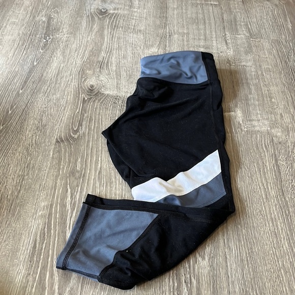 Champion Capri athletic leggings - Picture 1 of 7